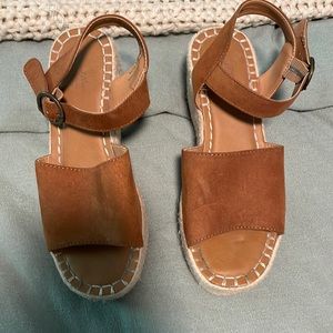 Universal Thread Wedge